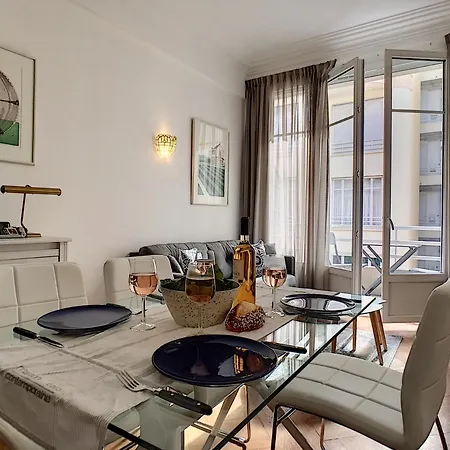 Nestor&jeeves - Maria - - By Sea Apartment *